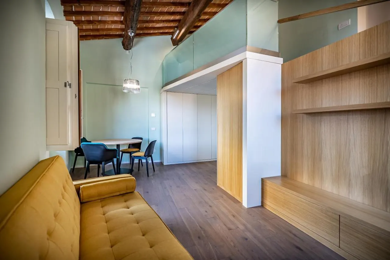 Apartment Yid Lovely Duomo Suite Apt Florence